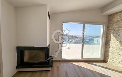 KUŞADASI ÇATI DUBLEKS DENİZ MANZARALI ÖZEL OTOPARKLI 4+1 DAİRE