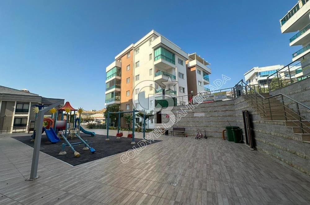 KUŞADASI PANORAMİK DENİZ MANZARALI SİTEDE ÇATI KATI 3+1 DAİRE
