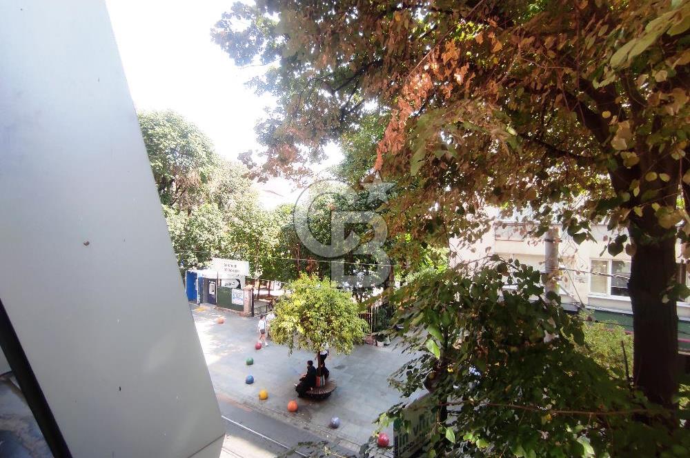 BAHARİYE CADDESİ’NDE, 1. KATTA, TABELA DEĞERİ YÜKSEK BAKIMLI OFİS