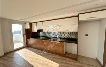 KUŞADASI PANORAMİK DENİZ MANZARALI SİTEDE ÇATI KATI 3+1 DAİRE