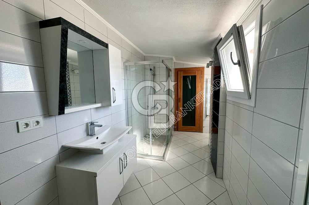 KUŞADASI ÇATI DUBLEKS DENİZ MANZARALI ÖZEL OTOPARKLI 4+1 DAİRE