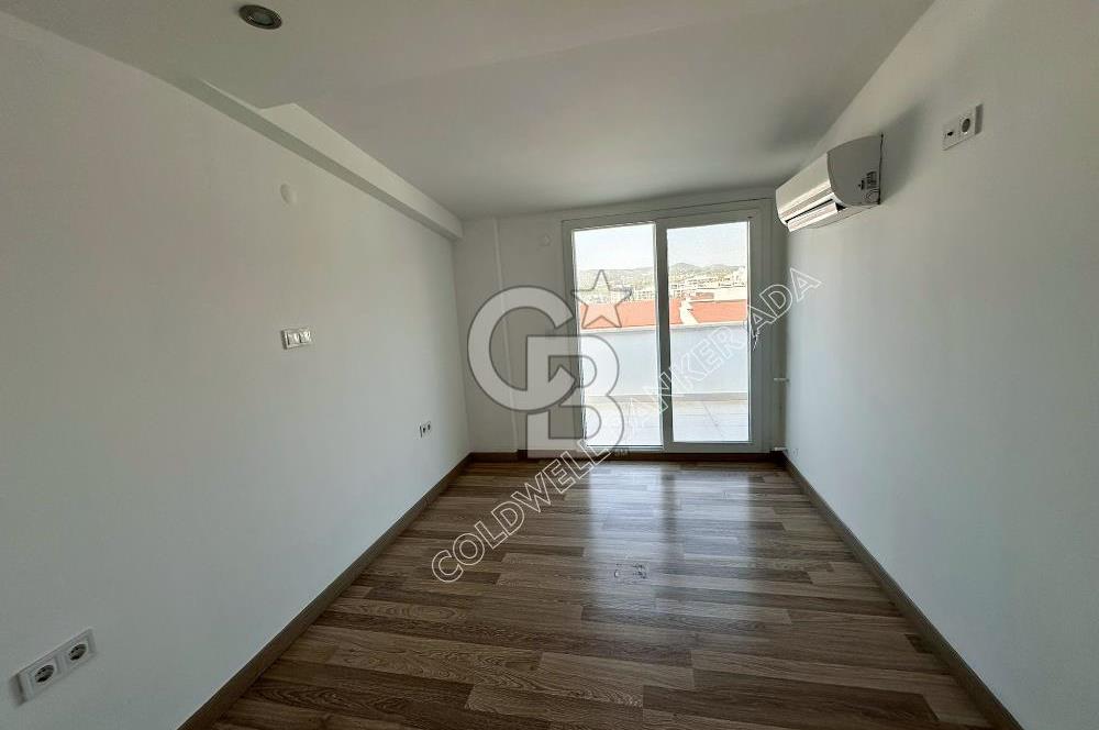 KUŞADASI ÇATI DUBLEKS DENİZ MANZARALI ÖZEL OTOPARKLI 4+1 DAİRE