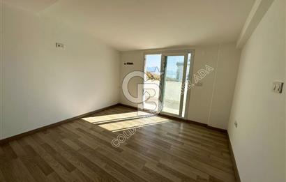 KUŞADASI ÇATI DUBLEKS DENİZ MANZARALI ÖZEL OTOPARKLI 4+1 DAİRE