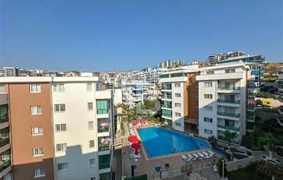 KUŞADASI PANORAMİK DENİZ MANZARALI SİTEDE ÇATI KATI 3+1 DAİRE
