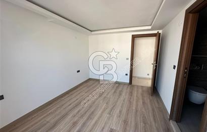 KUŞADASI PANORAMİK DENİZ MANZARALI SİTEDE ÇATI KATI 3+1 DAİRE