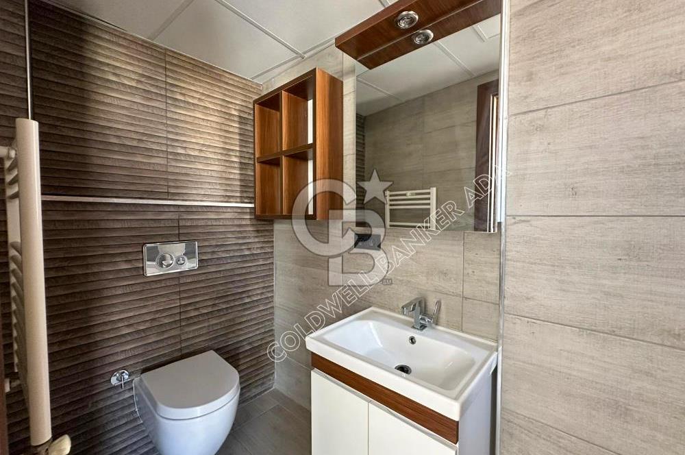 KUŞADASI PANORAMİK DENİZ MANZARALI SİTEDE ÇATI KATI 3+1 DAİRE