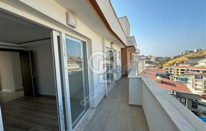 KUŞADASI PANORAMİK DENİZ MANZARALI SİTEDE ÇATI KATI 3+1 DAİRE