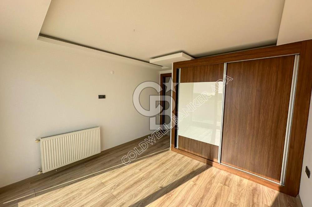 KUŞADASI PANORAMİK DENİZ MANZARALI SİTEDE ÇATI KATI 3+1 DAİRE