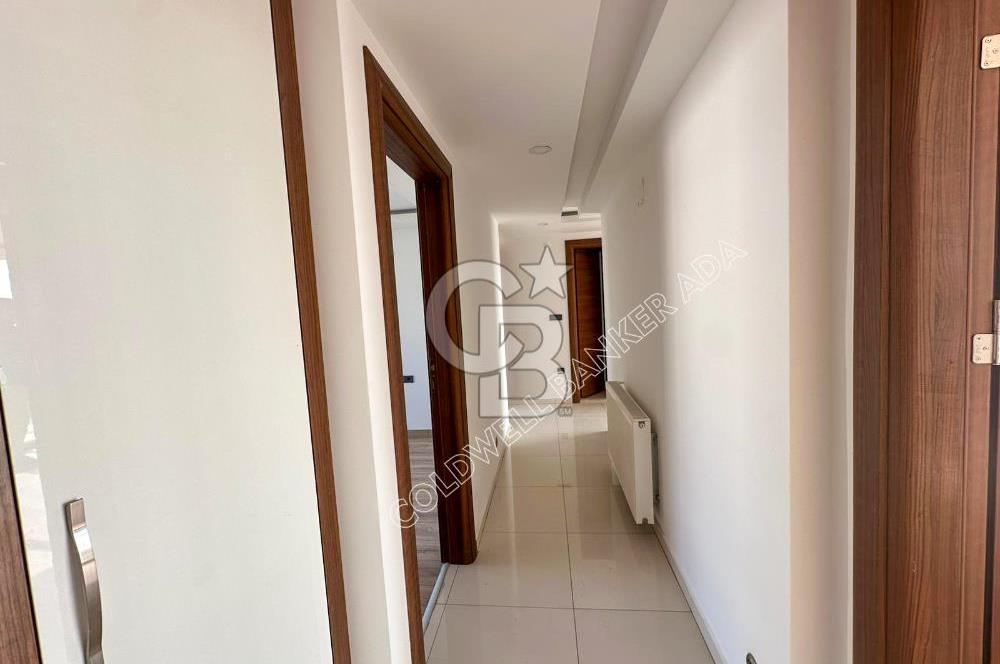 KUŞADASI PANORAMİK DENİZ MANZARALI SİTEDE ÇATI KATI 3+1 DAİRE