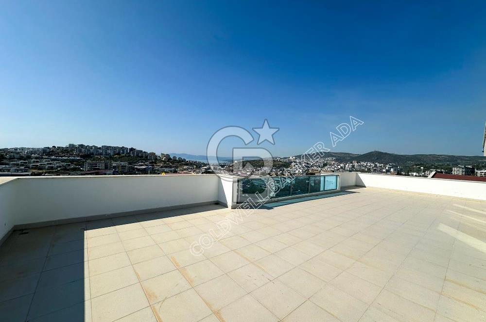 KUŞADASI ÇATI DUBLEKS DENİZ MANZARALI ÖZEL OTOPARKLI 4+1 DAİRE