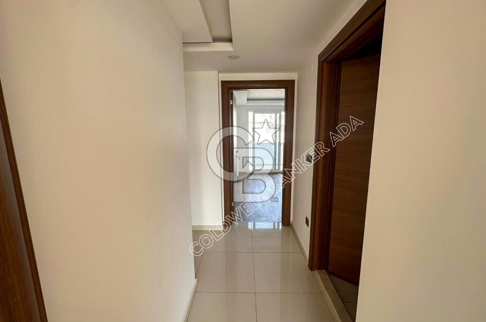 KUŞADASI PANORAMİK DENİZ MANZARALI SİTEDE ÇATI KATI 3+1 DAİRE