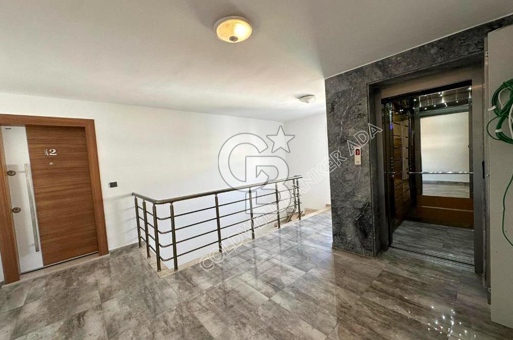 KUŞADASI PANORAMİK DENİZ MANZARALI SİTEDE ÇATI KATI 3+1 DAİRE