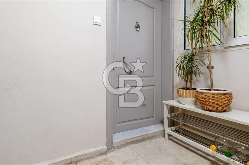 Bayraklı 75. Yıl Mh. Görkent Sitesinde Ara Kat Satılık 