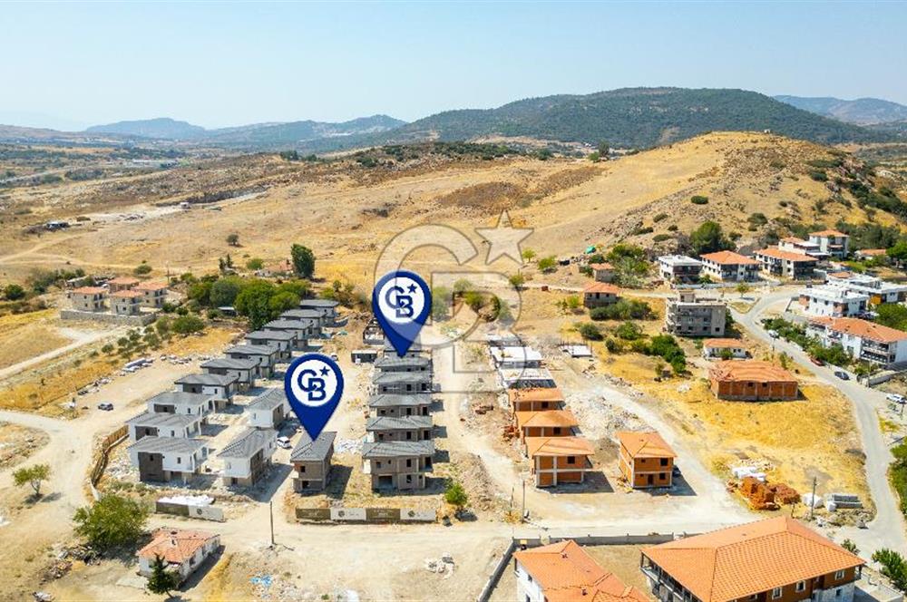 Foça Yenibağarası'nda Satılık 3+1 Müstakil Villa