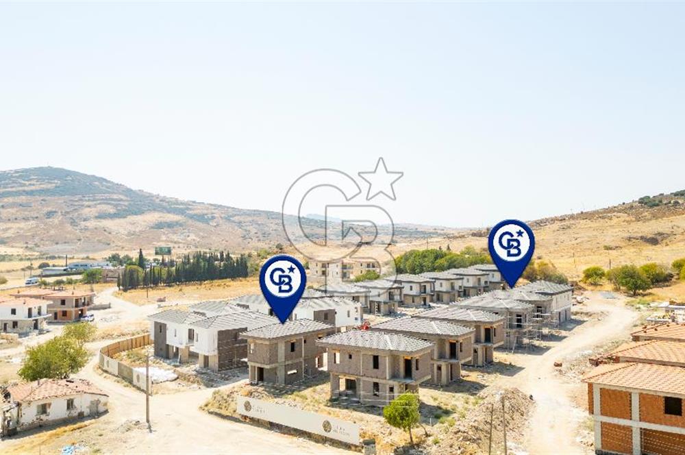 Foça Yenibağarası'nda Satılık 3+1 Müstakil Villa