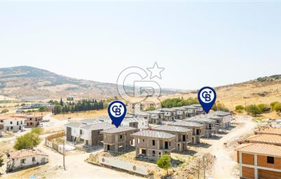 Foça Yenibağarası'nda Satılık 3+1 Müstakil Villa