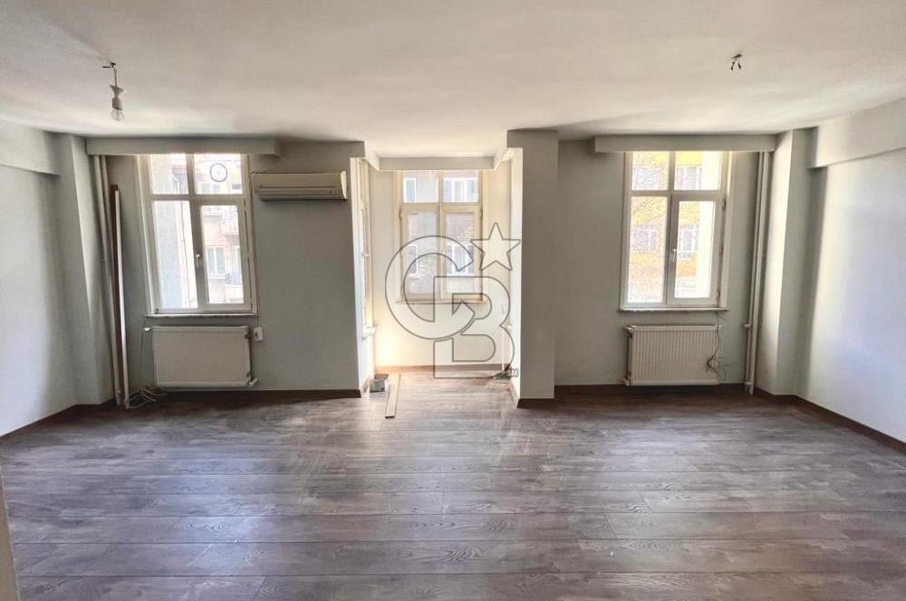 CİHANGİR AKYOL SOKAK'TA 2+1 KİRALIK DAİRE