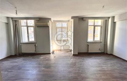 CİHANGİR AKYOL SOKAK'TA 2+1 KİRALIK DAİRE