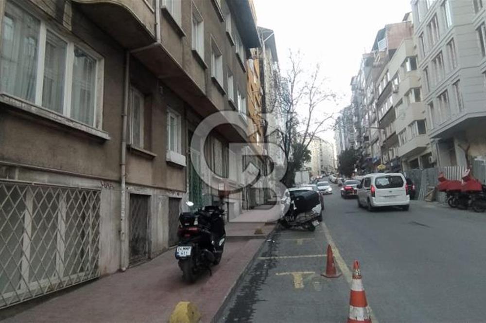 CİHANGİR AKYOL SOKAK'TA 2+1 KİRALIK DAİRE