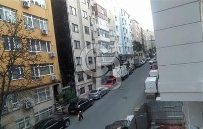 CİHANGİR AKYOL SOKAK'TA 2+1 KİRALIK DAİRE