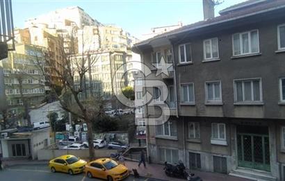 CİHANGİR AKYOL SOKAK'TA 2+1 KİRALIK DAİRE