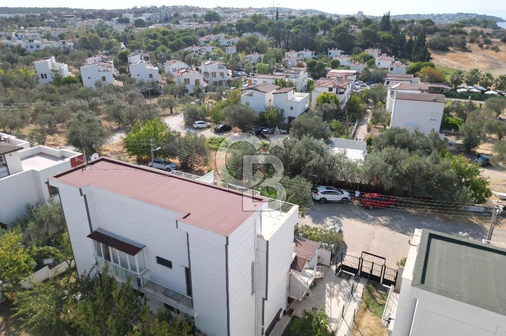 Gömeç Karaağaçta Denize 80 Metre Deniz Manzaralı Villa