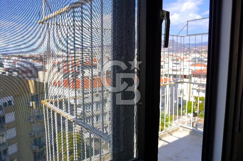 KARŞIYAKA'DA FULL DENİZ MANZARALI SATILIK 3+1 YALI DAİRESİ