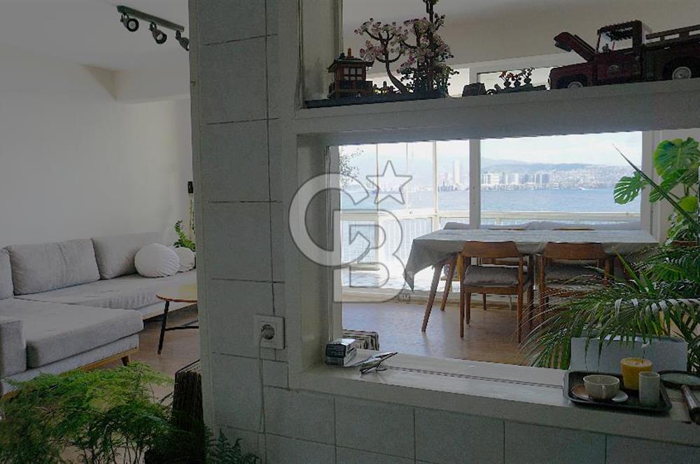 KARŞIYAKA'DA FULL DENİZ MANZARALI SATILIK 3+1 YALI DAİRESİ