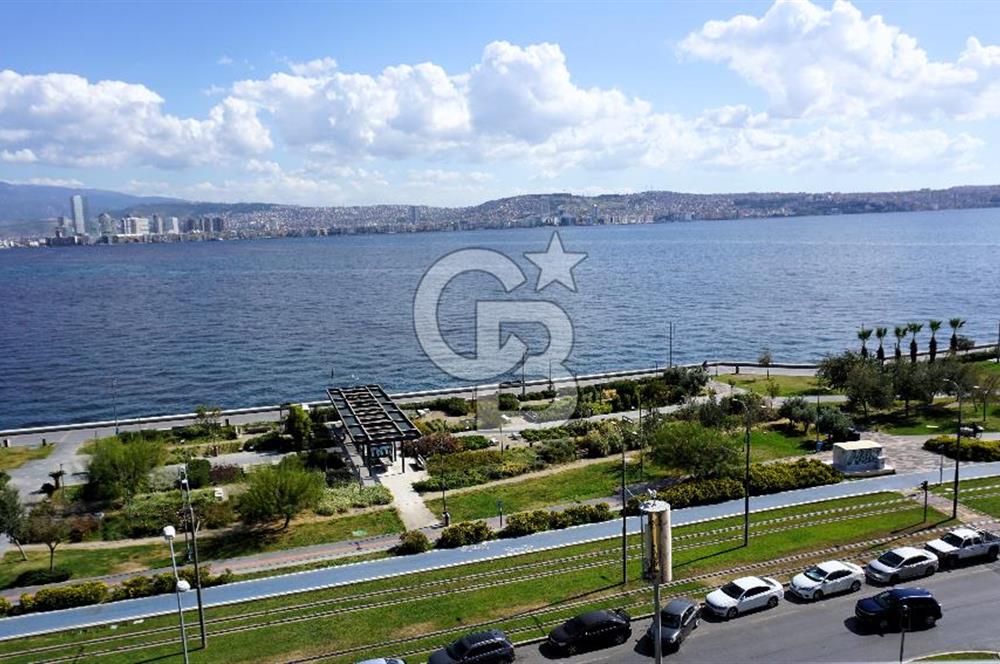 KARŞIYAKA'DA FULL DENİZ MANZARALI SATILIK 3+1 YALI DAİRESİ