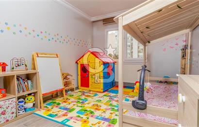 Bayraklı 75. Yıl Mh. Görkent Sitesinde Ara Kat Satılık 