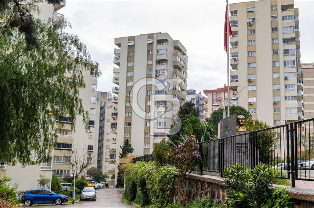 Bayraklı 75. Yıl Mh. Görkent Sitesinde Ara Kat Satılık 
