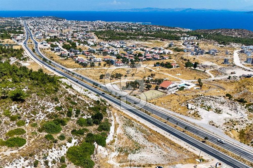 Mordoğan İzmir Caddesi'nde Yola Cepheli Satılık Tarla