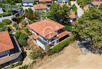 Kemalpaşa Villalar Bölgesinde 4+1 Triplex Villa