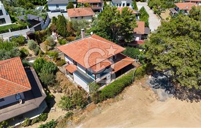 Kemalpaşa Villalar Bölgesinde 4+1 Triplex Villa