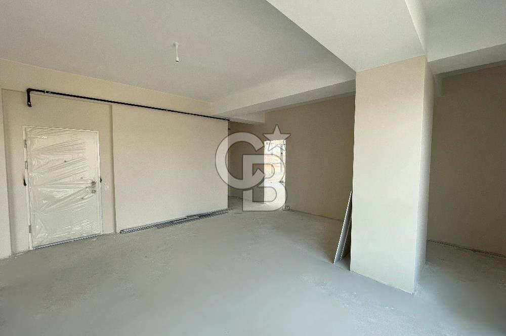 Sahrayıcedit E5'te Emsalsiz Konumda 2500m2 Kiralık Sıfır Plaza