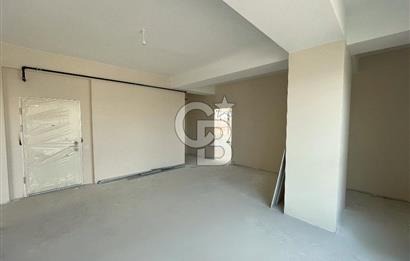 Sahrayıcedit E5'te Emsalsiz Konumda 2500m2 Kiralık Sıfır Plaza