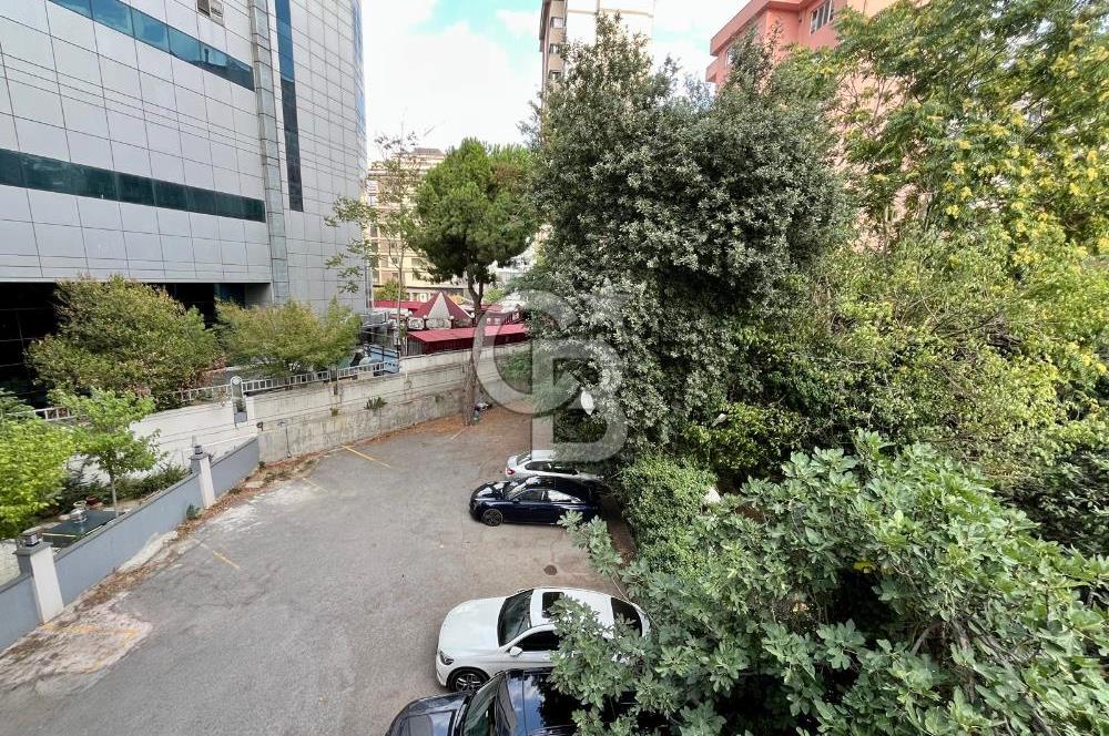 Caddebostan Plaj Yolun'da 4+1 Geniş ve Ferah Kiralık Daire