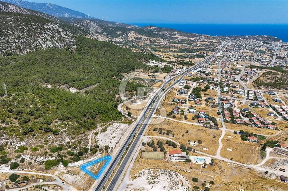 Mordoğan İzmir Caddesi'nde Yola Cepheli Satılık Tarla