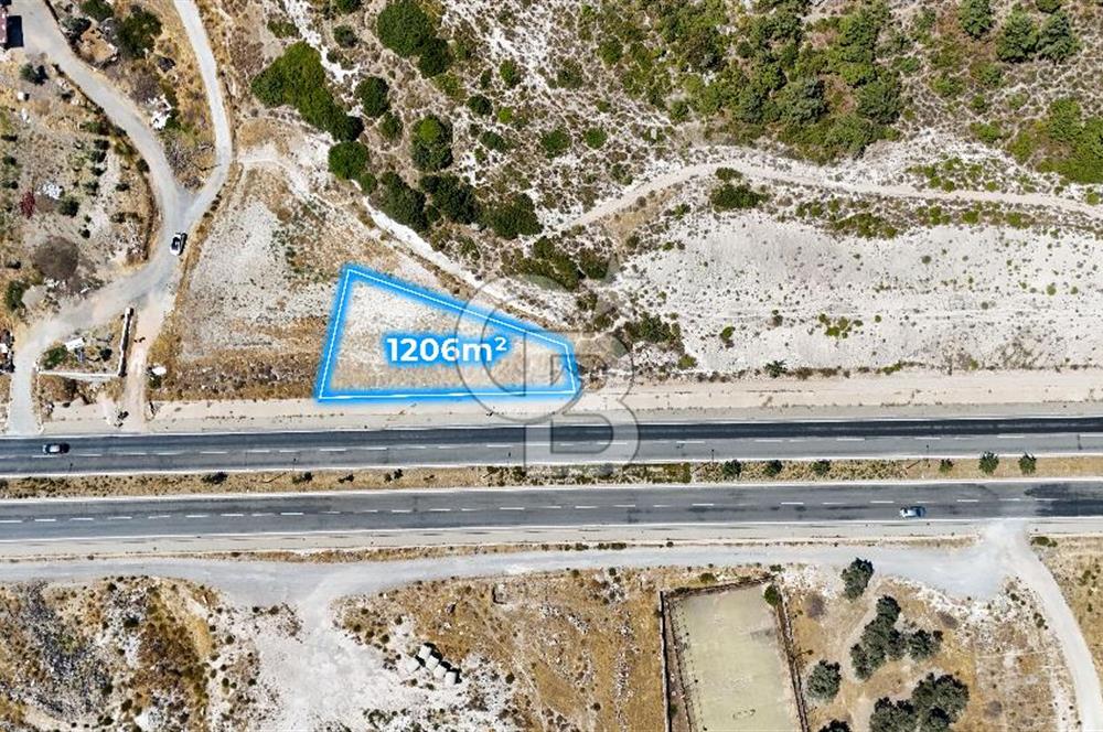 Mordoğan İzmir Caddesi'nde Yola Cepheli Satılık Tarla