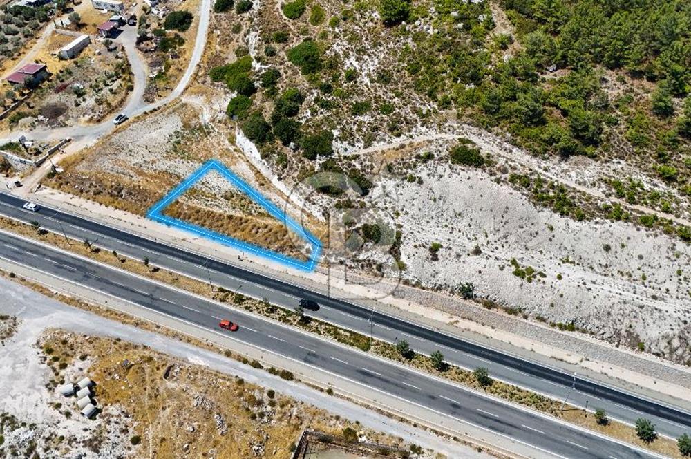 Mordoğan İzmir Caddesi'nde Yola Cepheli Satılık Tarla