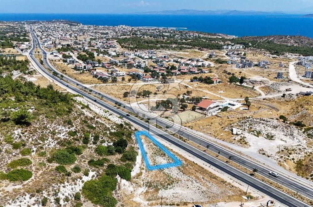 Mordoğan İzmir Caddesi'nde Yola Cepheli Satılık Tarla
