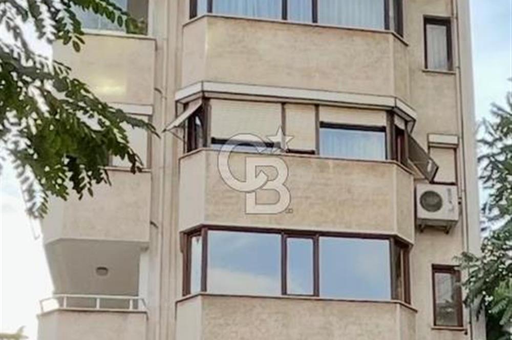 Caddebostan Plaj Yolun'da 4+1 Geniş ve Ferah Kiralık Daire