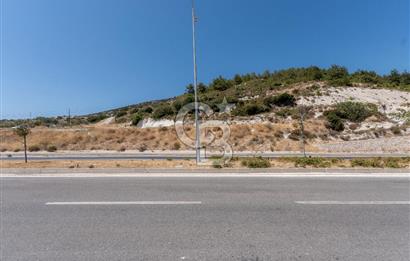 Mordoğan İzmir Caddesi'nde Yola Cepheli Satılık Tarla