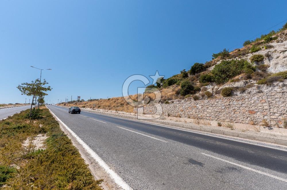 Mordoğan İzmir Caddesi'nde Yola Cepheli Satılık Tarla