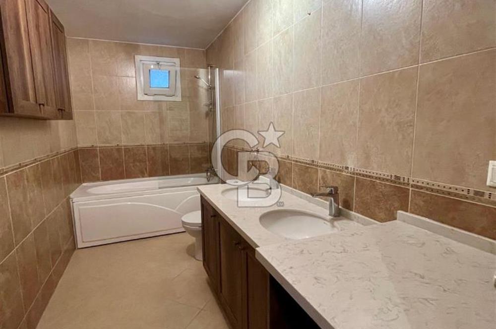 Caddebostan Plaj Yolun'da 4+1 Geniş ve Ferah Kiralık Daire