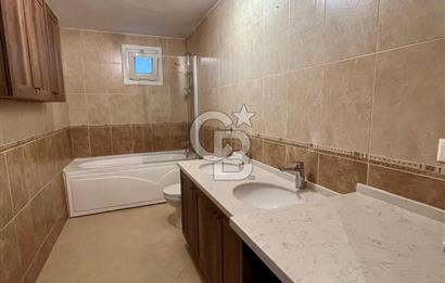 Caddebostan Plaj Yolun'da 4+1 Geniş ve Ferah Kiralık Daire