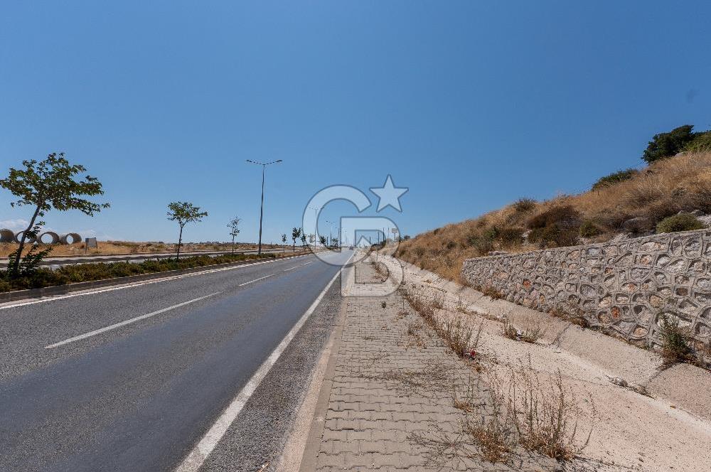 Mordoğan İzmir Caddesi'nde Yola Cepheli Satılık Tarla