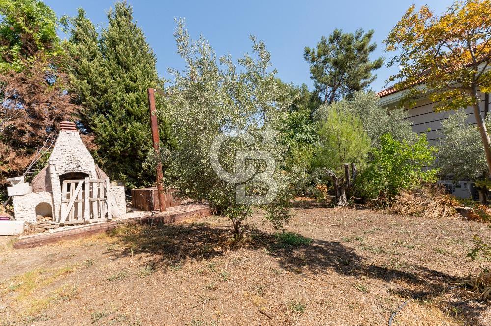 Kemalpaşa Villalar Bölgesinde 4+1 Triplex Villa