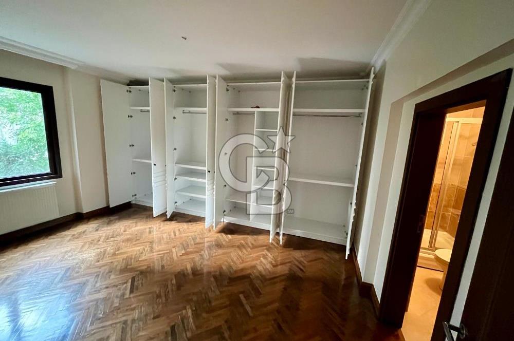 Caddebostan Plaj Yolun'da 4+1 Geniş ve Ferah Kiralık Daire