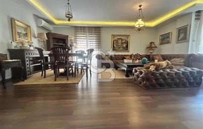 Fenerbahçe'de modern eşyalı şömineli 4+1 balkonlu daire